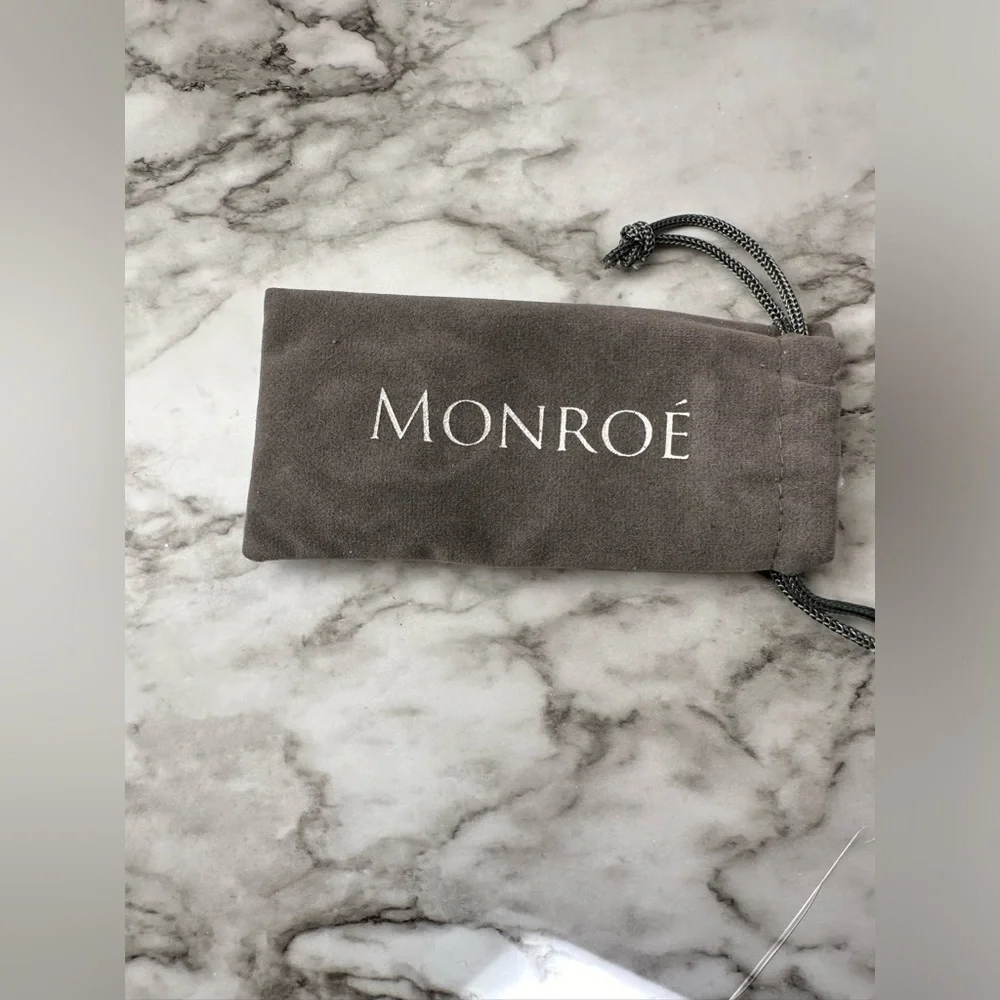 ✨Monroè Yorkville Solèrose Charcoal Leather watch brand new never before used.✨ - Picture 5 of 5